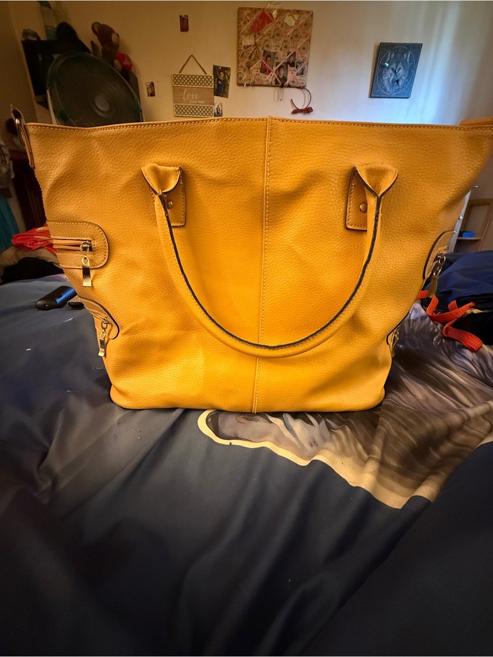 Everyday Structured Yellow Leather Tote - Chic Women's Carryall - Picture 9 of 9
